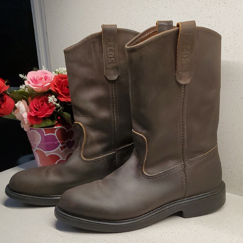 USA 🇺🇲 RED WING SHOES (sz 8D)